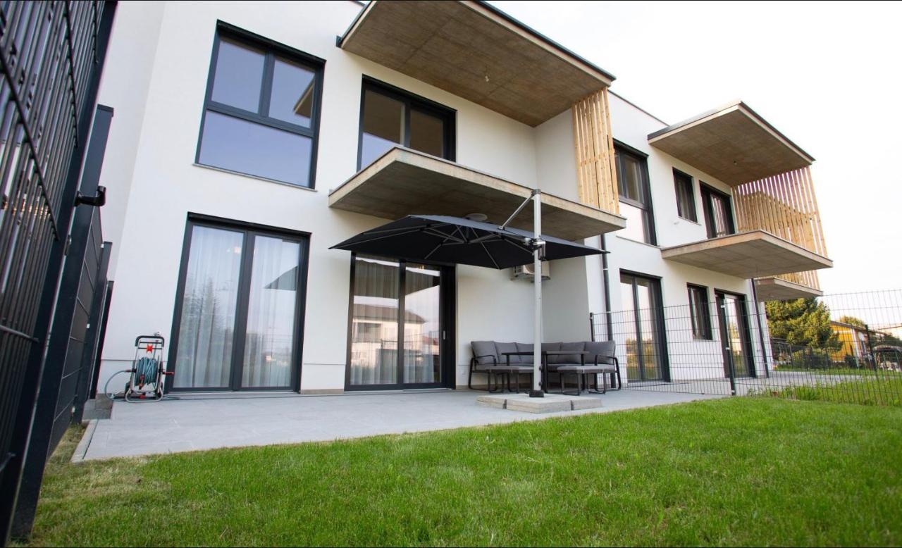 Deluxe Apartment Leibnitz Exterior photo